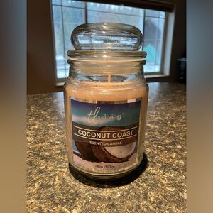 Coconut Coast Scented Candle 18oz